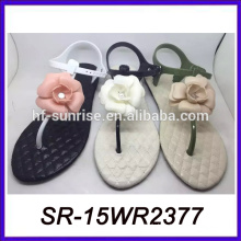 Fleur petite fille sandale de plage nue dames sandale de sandale plate faite en Chine